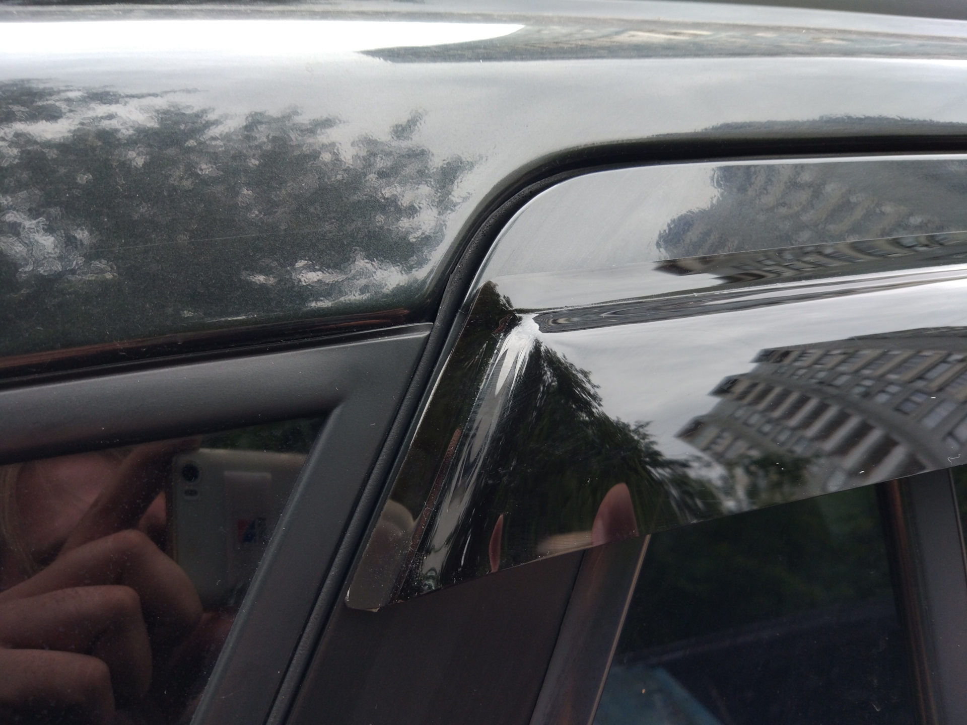 дефлекторы окон rein