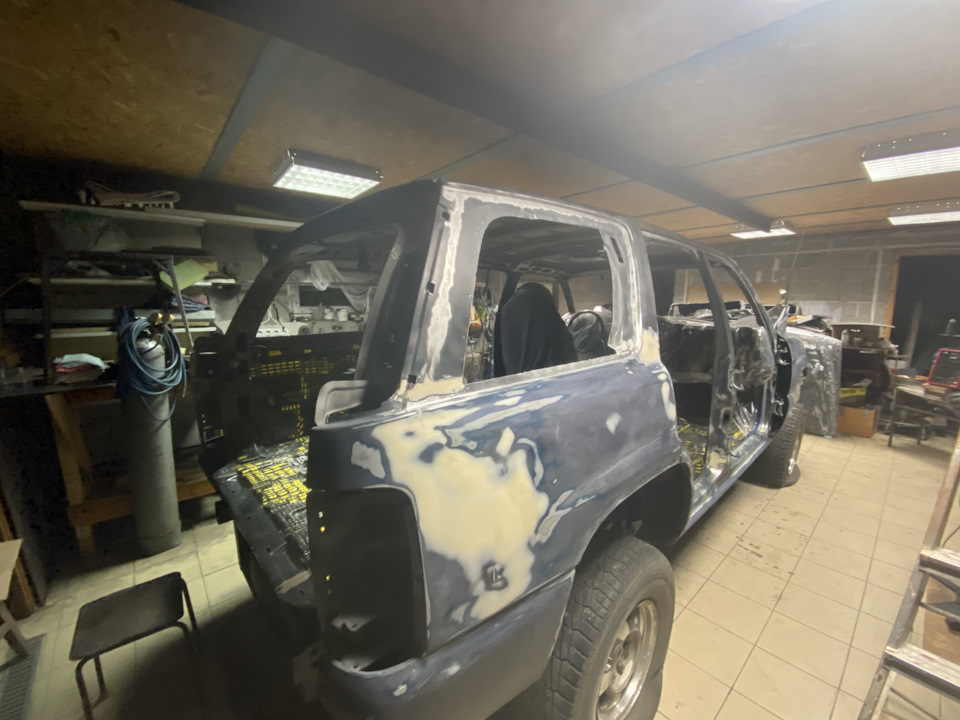 Подготовка к покраске раптором — Chevrolet Tahoe (GMT800), 5,3 л, 2001 ...