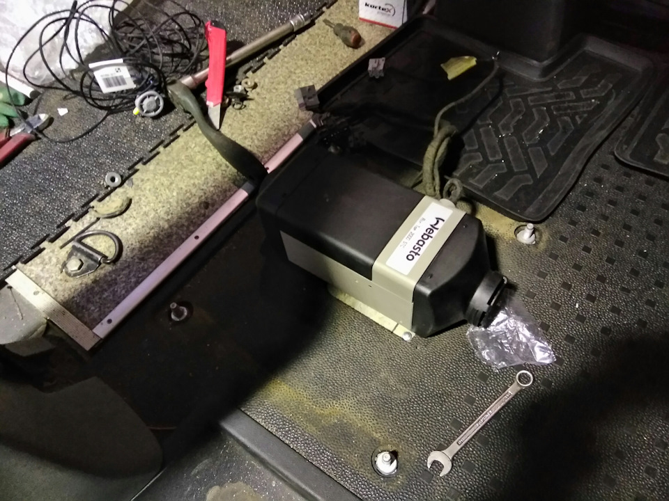 Замена ролика натяжителя. — DRIVE2