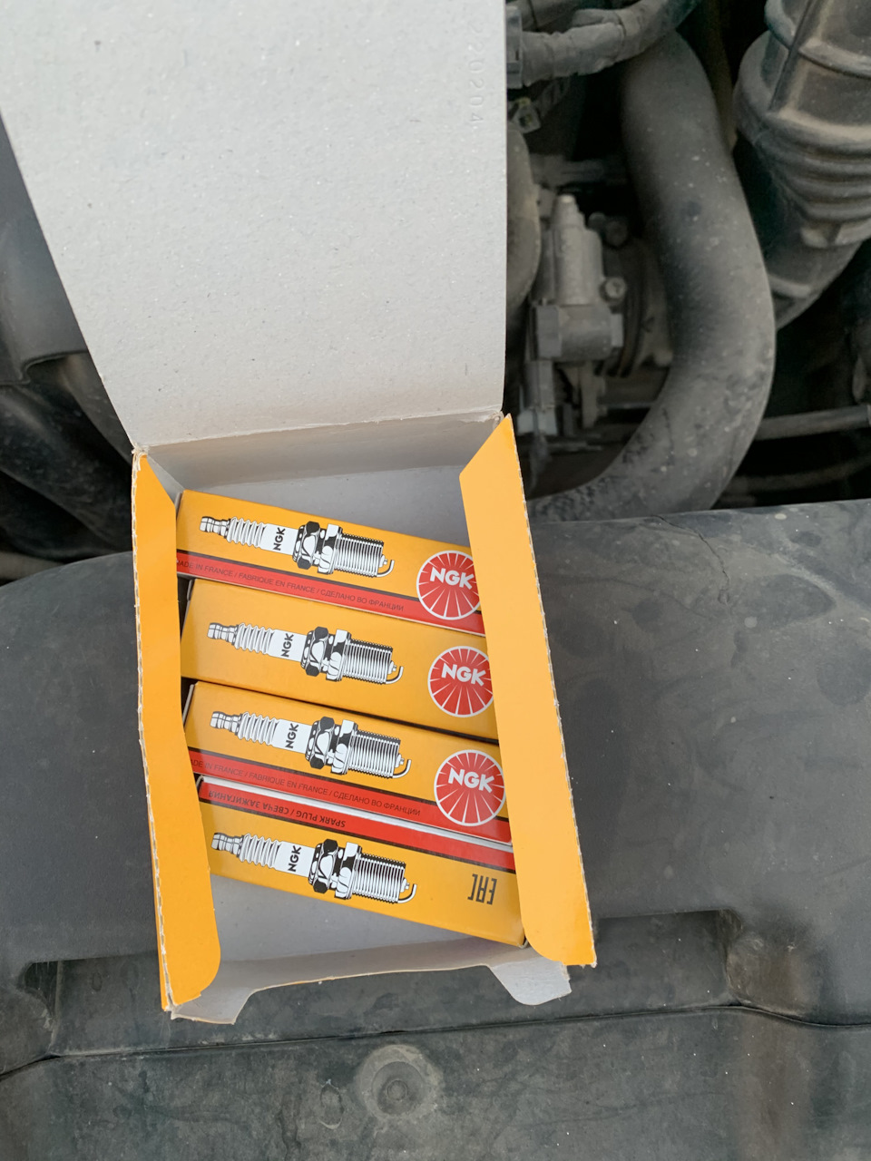 Замена свечей. — KIA Ceed (1G), 1,6 л, 2009 года | плановое ТО | DRIVE2