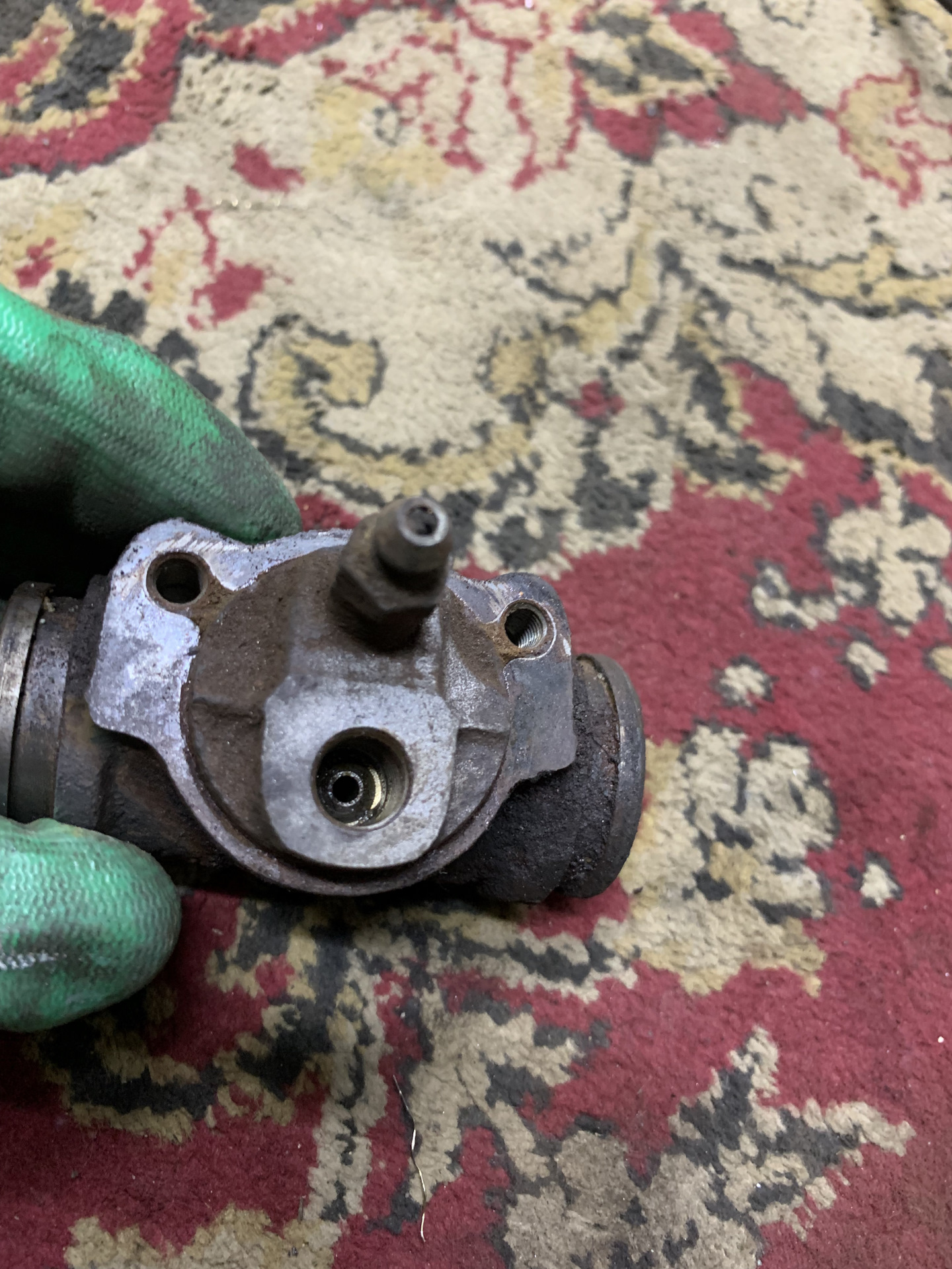 Обслуживание тормозных цилиндров cr30 master ace — Toyota Master Ace ...