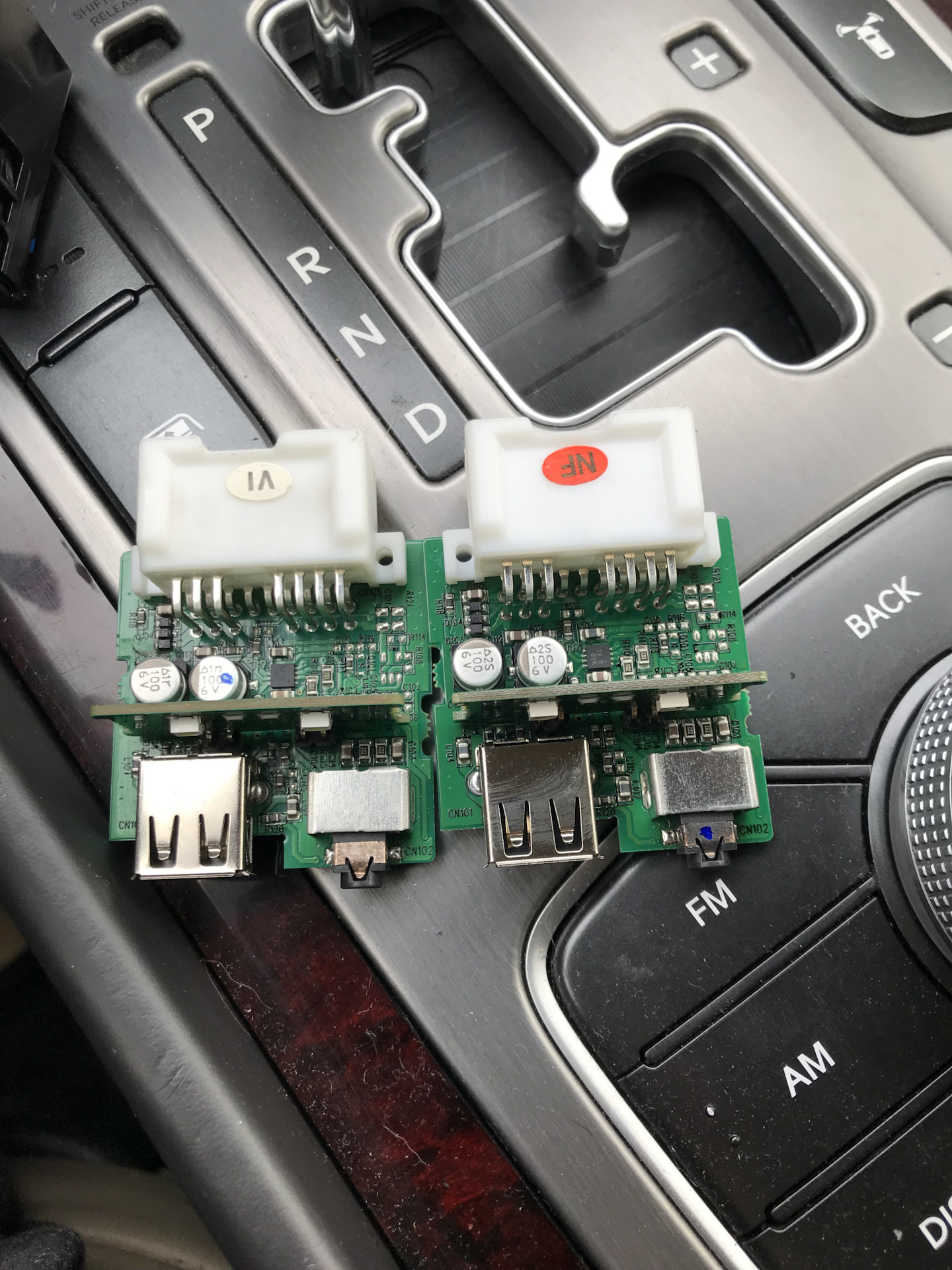 Плата aux. Плата USB И aux. Плата с ауксом. Контакты aux на платах. ZX-cp4-1 USB aux  плата из компьютера.