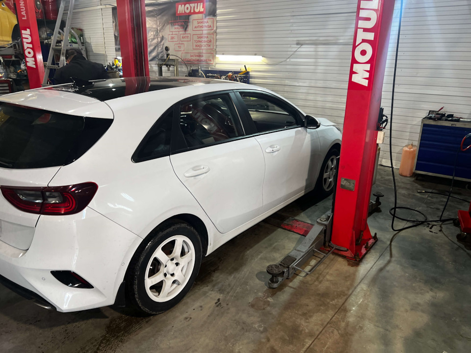 Замена масла в роботе Kia Ceed 7DCT D7UF1 — Motul Team на DRIVE2