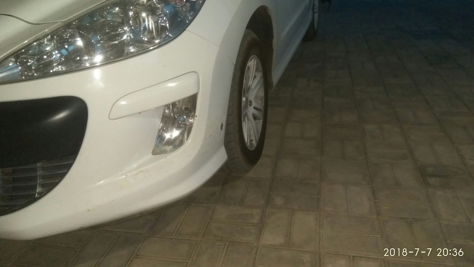 Как снять остатки клея от скотча — Peugeot 308 (1G), 1,6 л, 2008 года ...