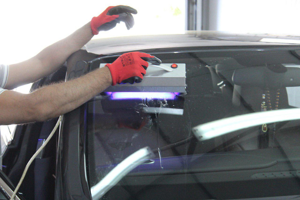 Ремонт Скола и Трещин Bentley Mulsanne — Автостекла TopAutoGlass на DRIVE2