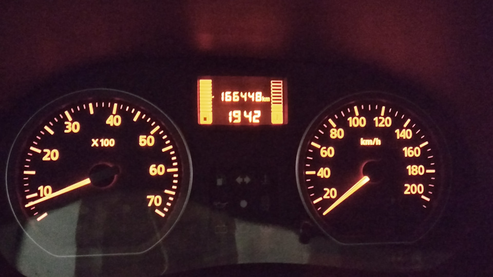 Замена свечей) — Renault Sandero 1G, 1,6 л, 2010 года | расходники | DRIVE2
