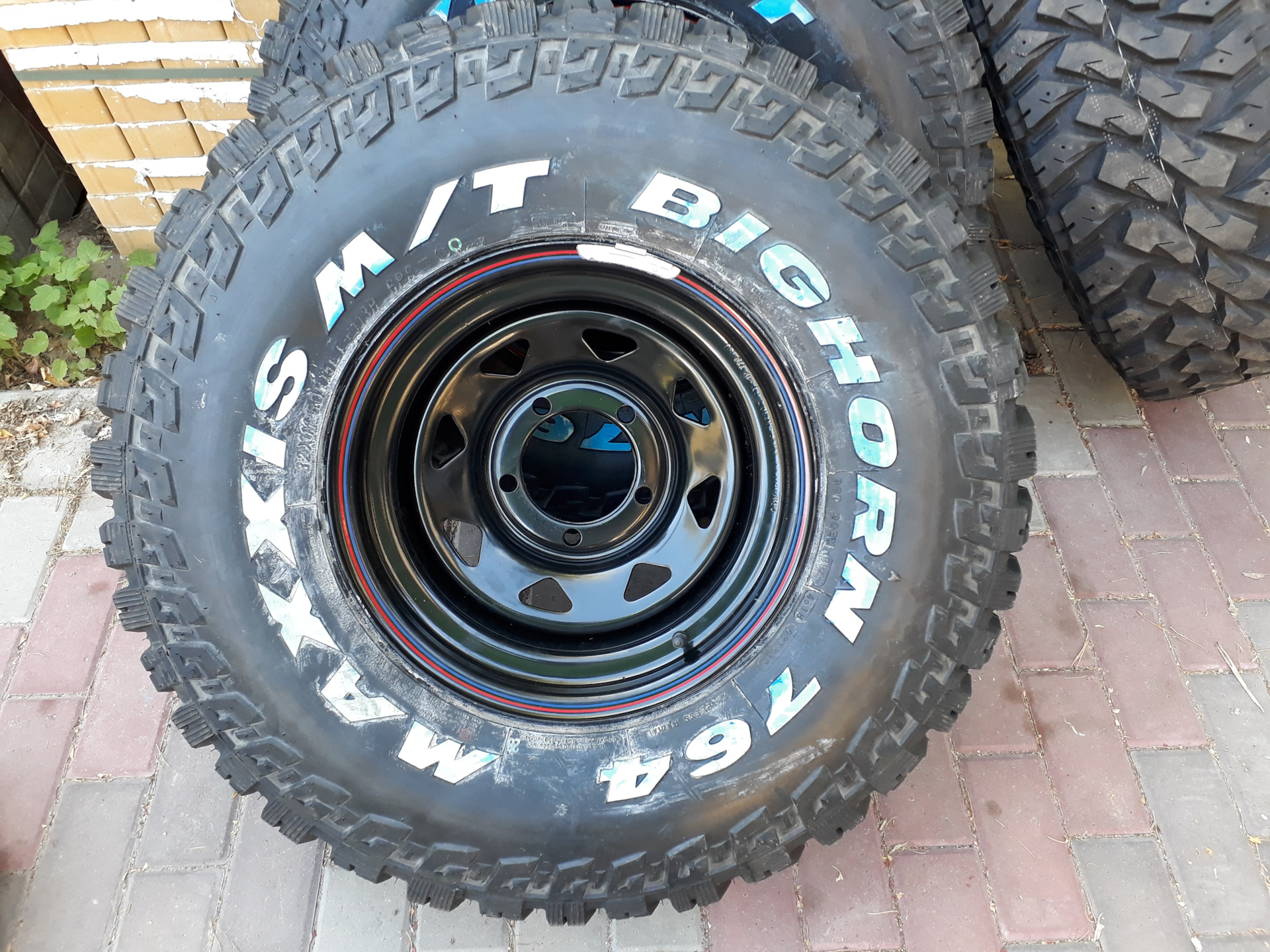 Шина 32 15 15. Maxxis MT-764. МТ 764 Bighorn Maxxis. Шины Maxxis Bighorn MT-764. Maxxis MT-764 Bighorn 235/75 r15.