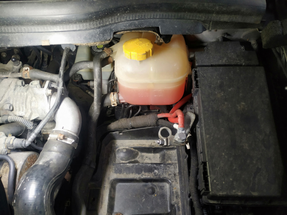 Бачок ОЖ с датчиком уровня — Opel Zafira B, 1,9 л, 2006 года | тюнинг ...