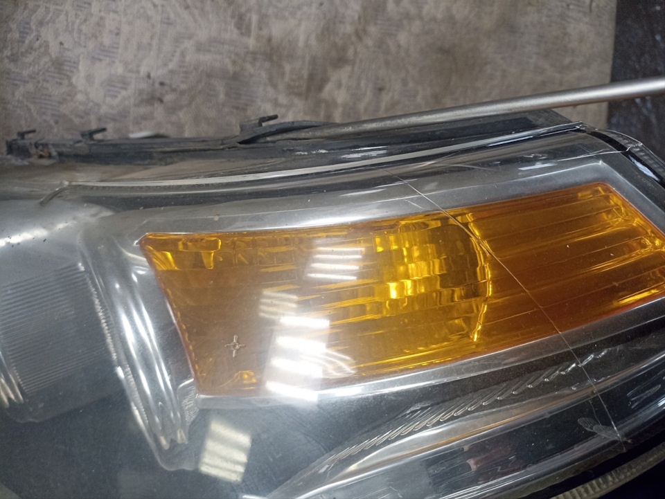 Пара фото для тех кто не знает как вскрыть фару УАЗ Патриот — УАЗ ...