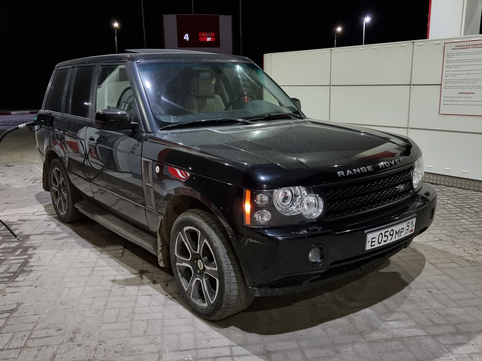 Ищу рэнжа по низу рынка в зиму ) — Land Rover Range Rover (3G), 4,4 л, 2011  года | покупка машины | DRIVE2