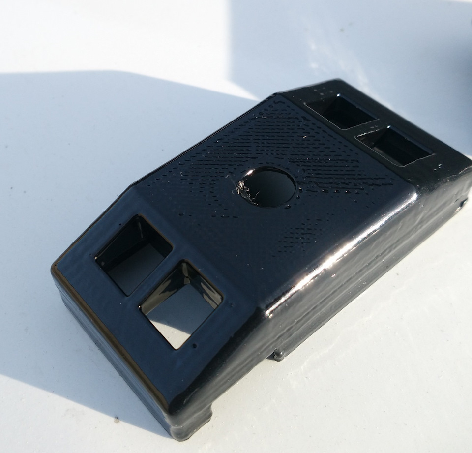 1-й вариант в закрытом корпусе — Renault Koleos (1G)