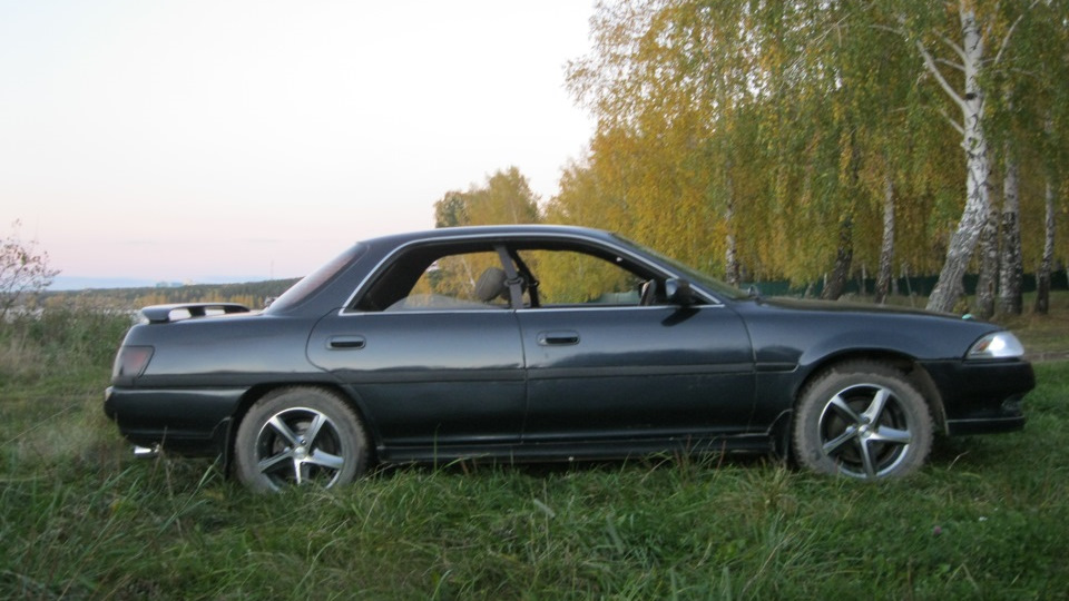 Nissan Carina