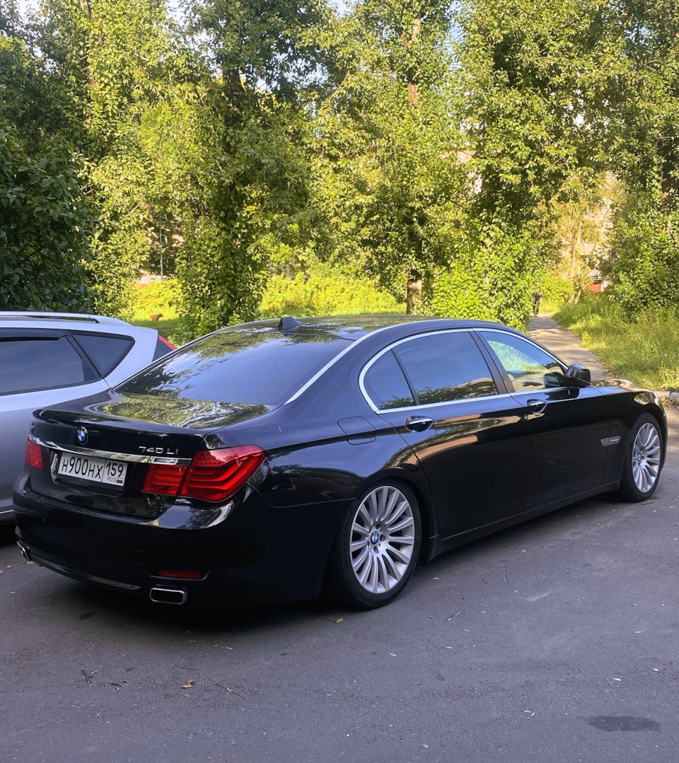 Удаление пневмоподвески — BMW 7 series (F01/02), 3 л, 2008 года | своими  руками | DRIVE2