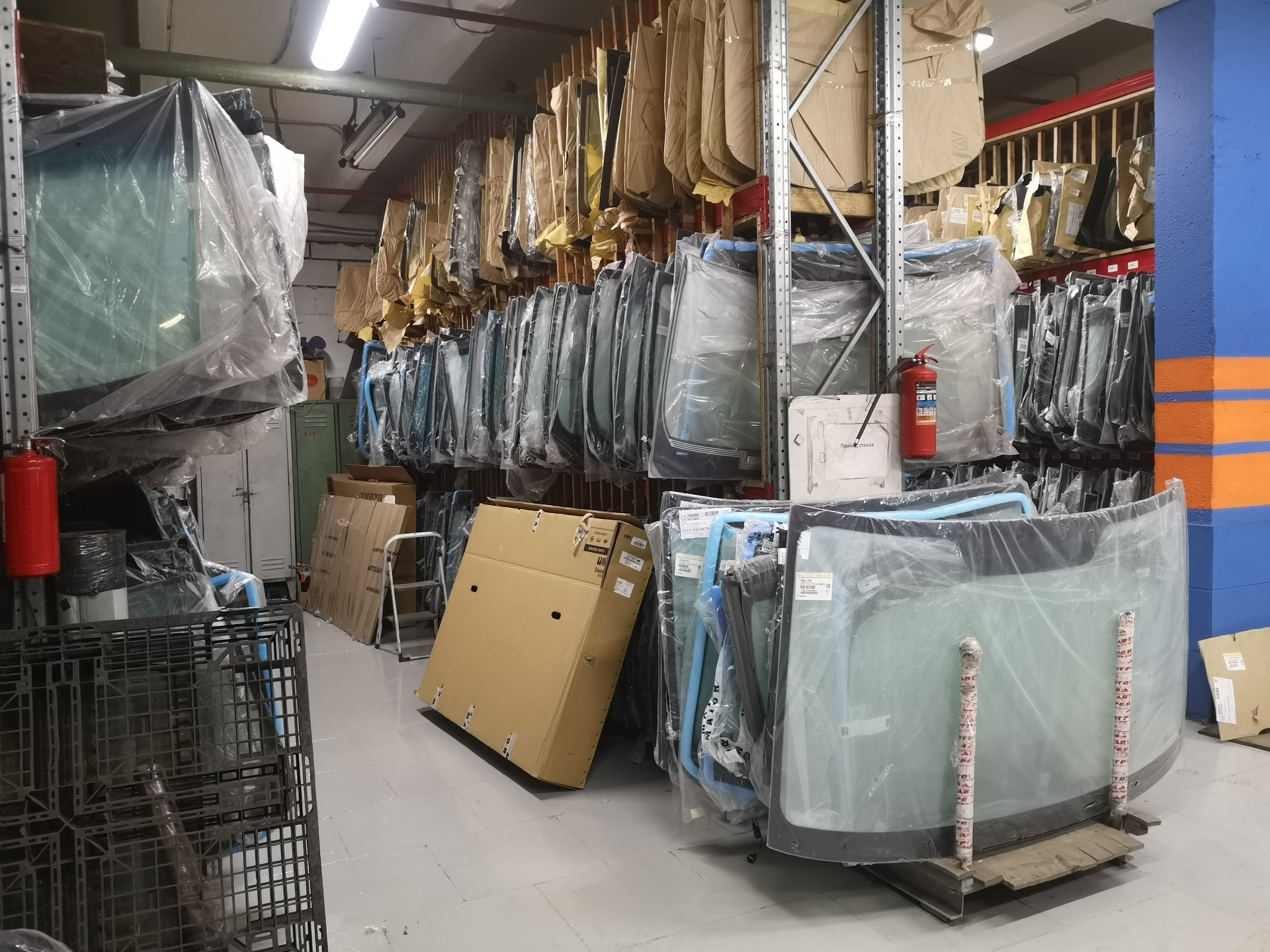 Замена заднего стекла — KIA Ceed SW (2G), 1,6 л, 2013 года | другое ...