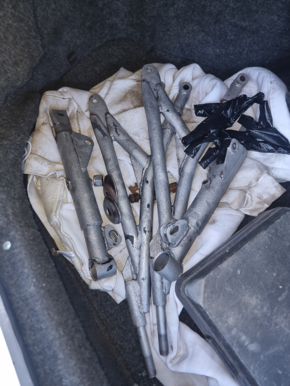 Новьё — Lada 21104