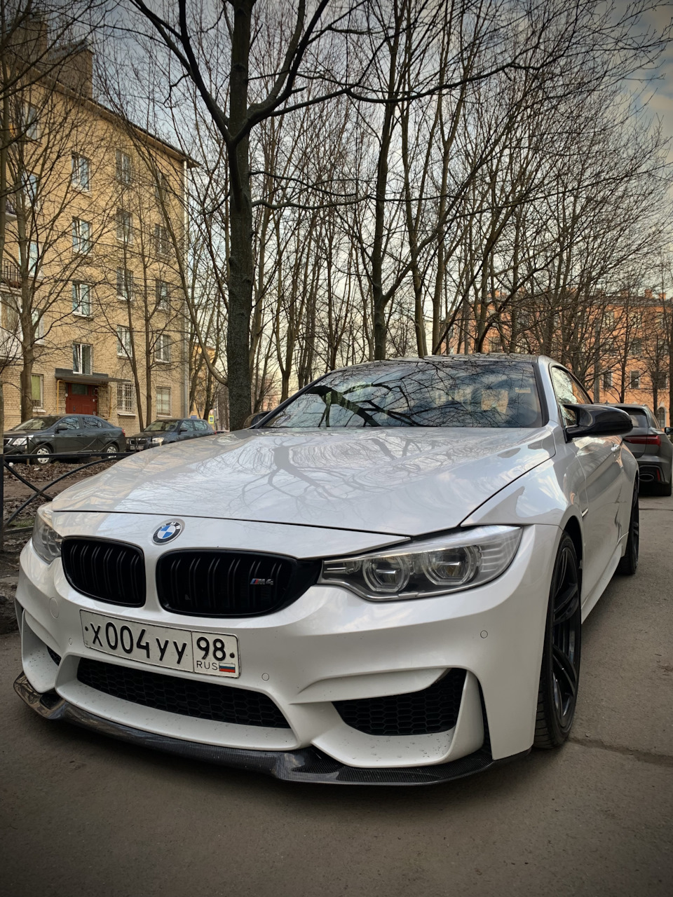 Она готова покорить этот город что по ночам не спит — BMW M4 (F82), 3 л,  2014 года | просто так | DRIVE2