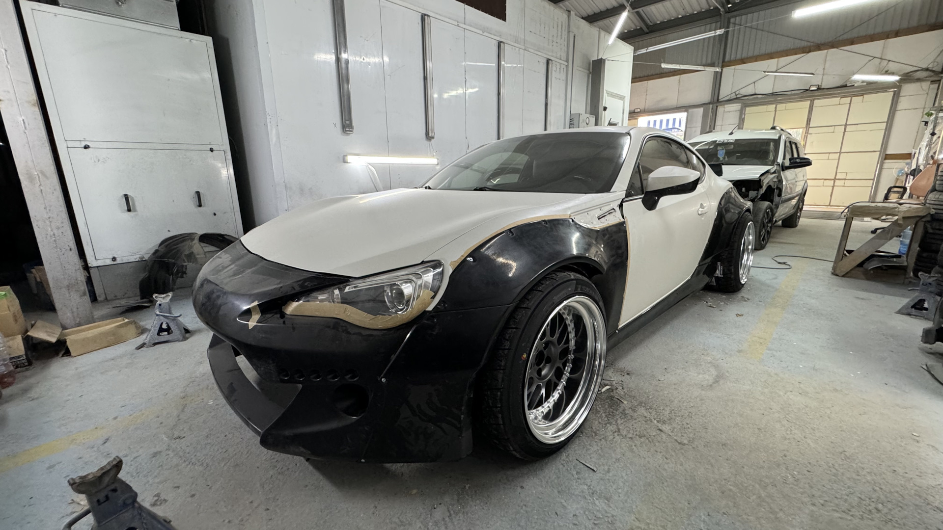 Субару BRZ Rocket Bunny