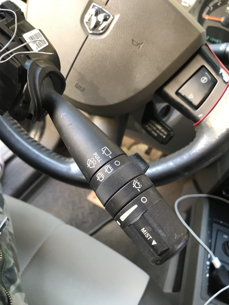 Дворник не возвращается в исходное положение — Dodge Nitro, 3,7 л, 2007 ...