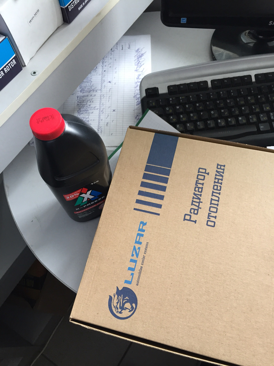 Запах антифриза при включении отопителя — Lada Приора седан, 1,6 л ...