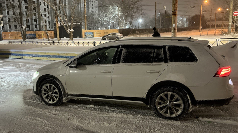 Volkswagen Golf Alltrack Немецкий самурай