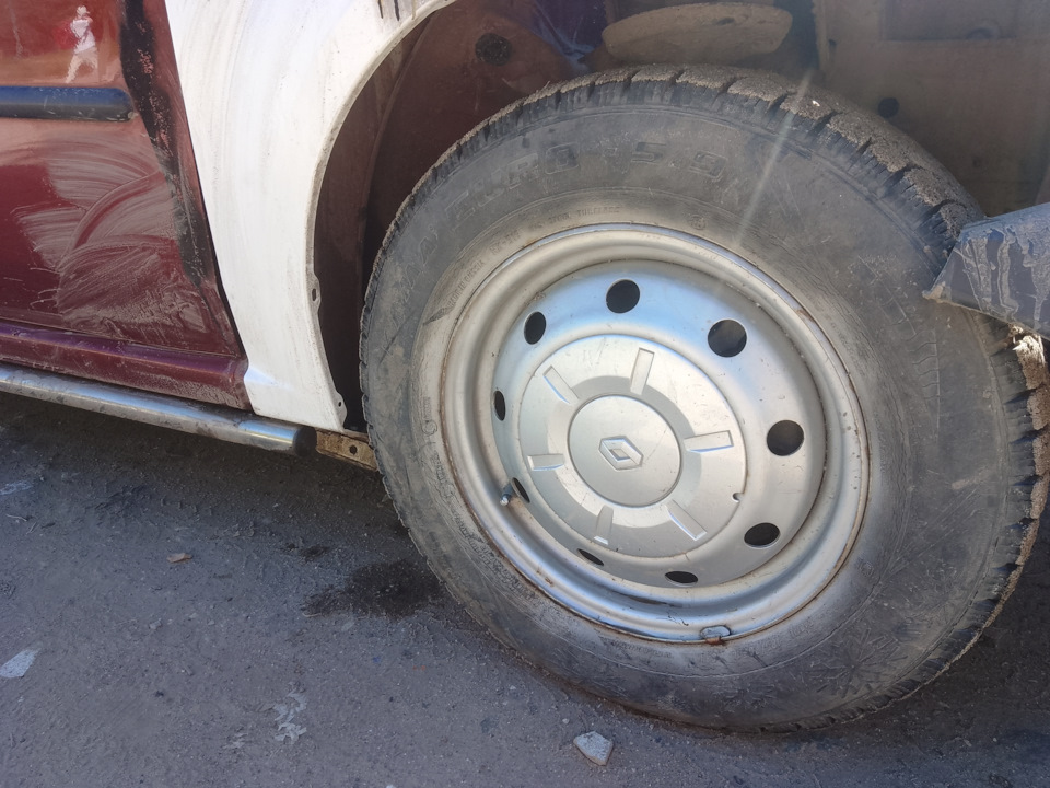 Как поменять колеса на логане Замена колёс - Renault Logan (1G), 1,6 л, 2009 года шины DRIVE2