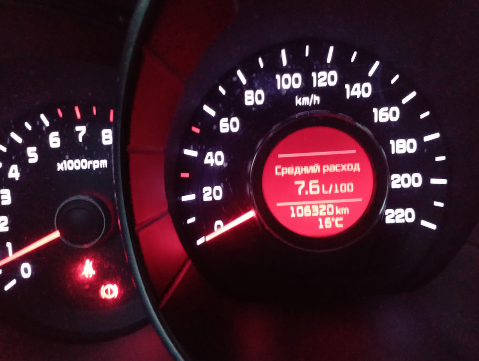 Замена передних тормозных дисков и колодок — KIA Rio (3G), 1,6 л, 2015 ...