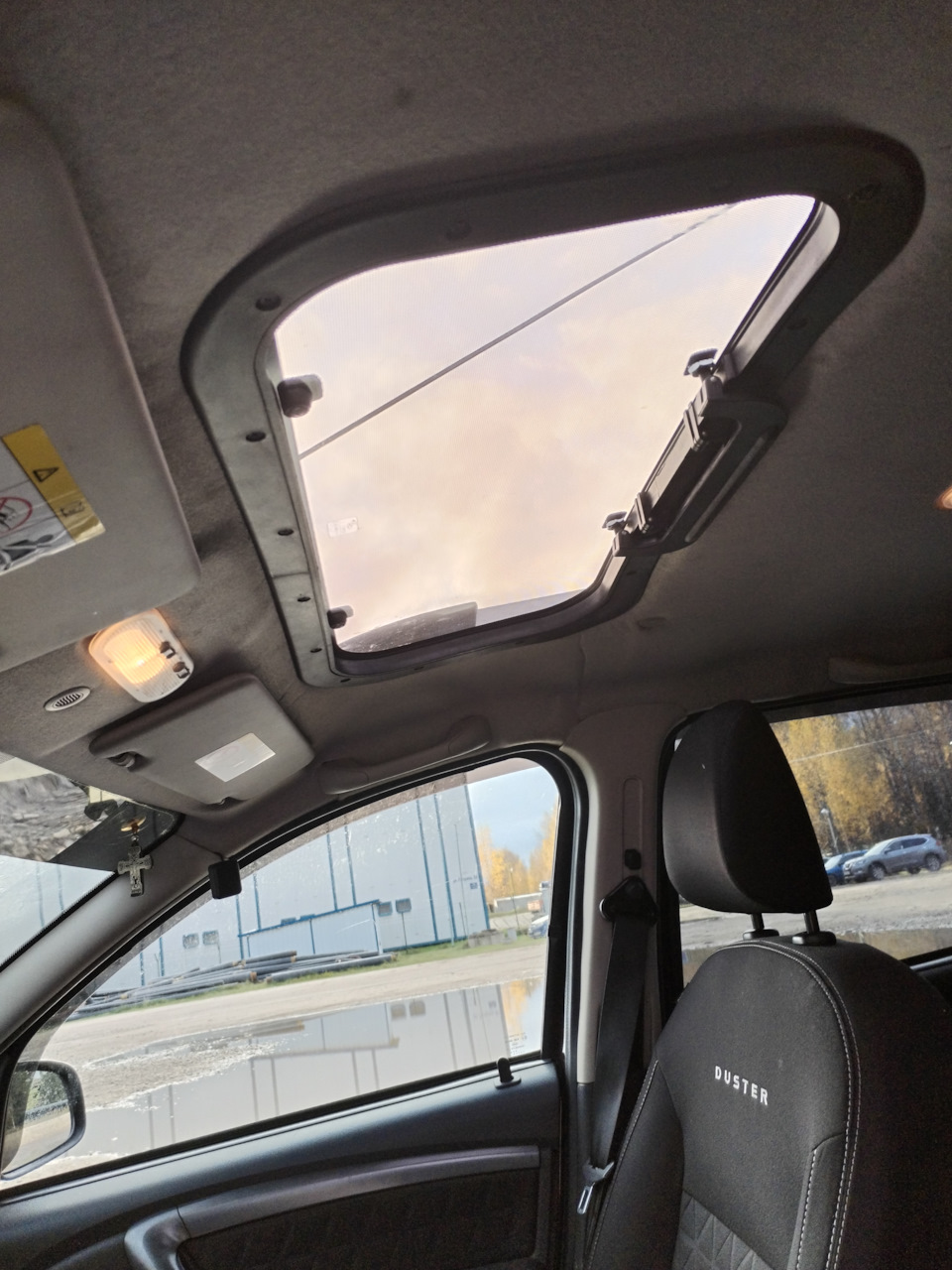 #42 Установка люка на крышу — Renault Duster (1G), 1,5 л, 2016 года ...