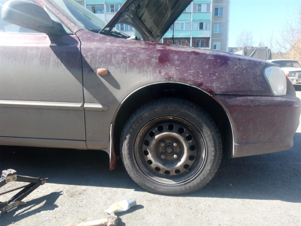 Замена передних стоек с пружинами fobos — Hyundai Accent (2G), 1,5 л ...