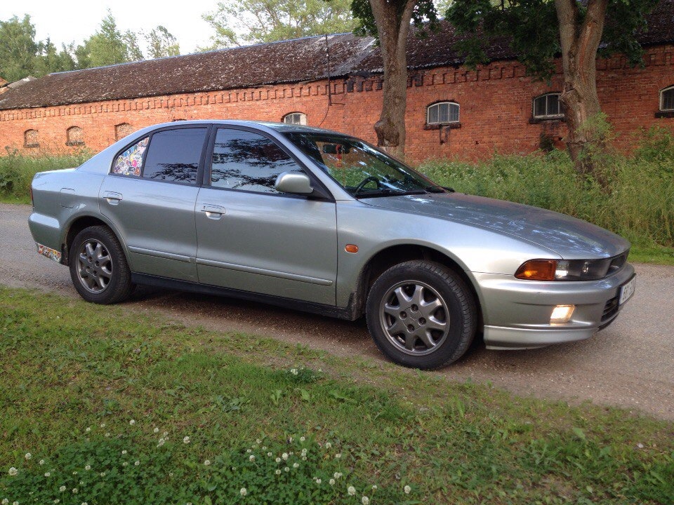 Митсубиси галант годы выпуска. Митсубиси Галант 1999. Mitsubishi Galant 1999. Митсубиси Galant 1999. Митсубиси Галант 1999 года.