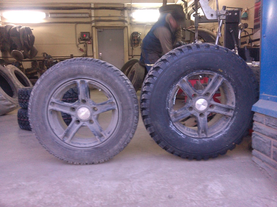 Как известно, лучшая АТ — это МТ. Переобулся. — Chevrolet Niva, 1,7 л ...