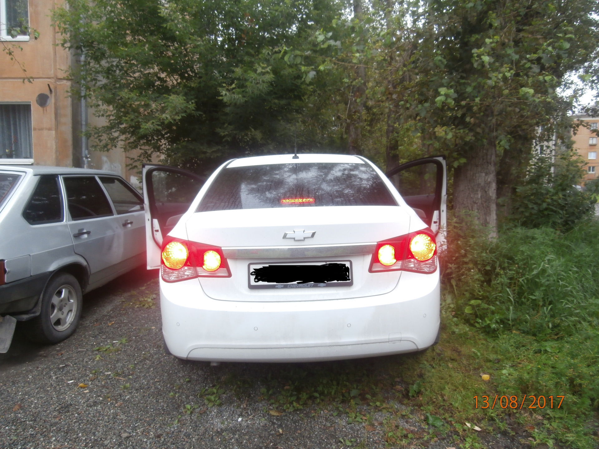 задние фонари в стиле корветт — Chevrolet Cruze (1G), 1,8 л, 2011 года ...
