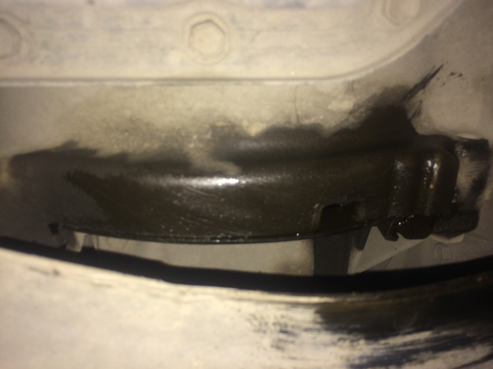 Коренной сальник — Toyota E120, 1,8 л, 2004 года | визит на сервис | DRIVE2