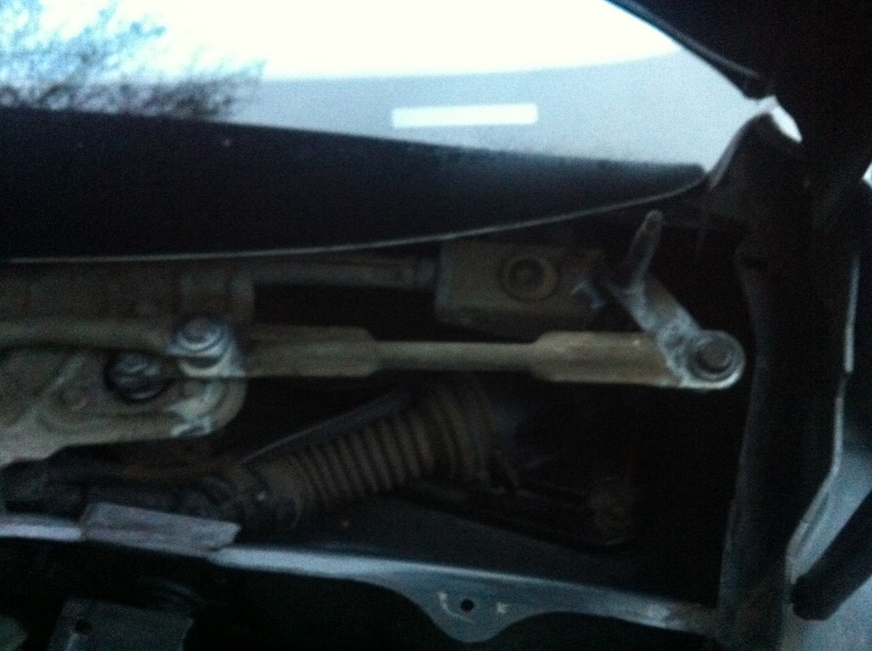 смазал трапецию вд-40 с литием — Volvo XC90 (1G)