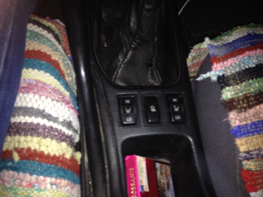 Штатный подогрев сидений ! Супер опция ! — Toyota Carina E, 1,6 л, 1993 ...