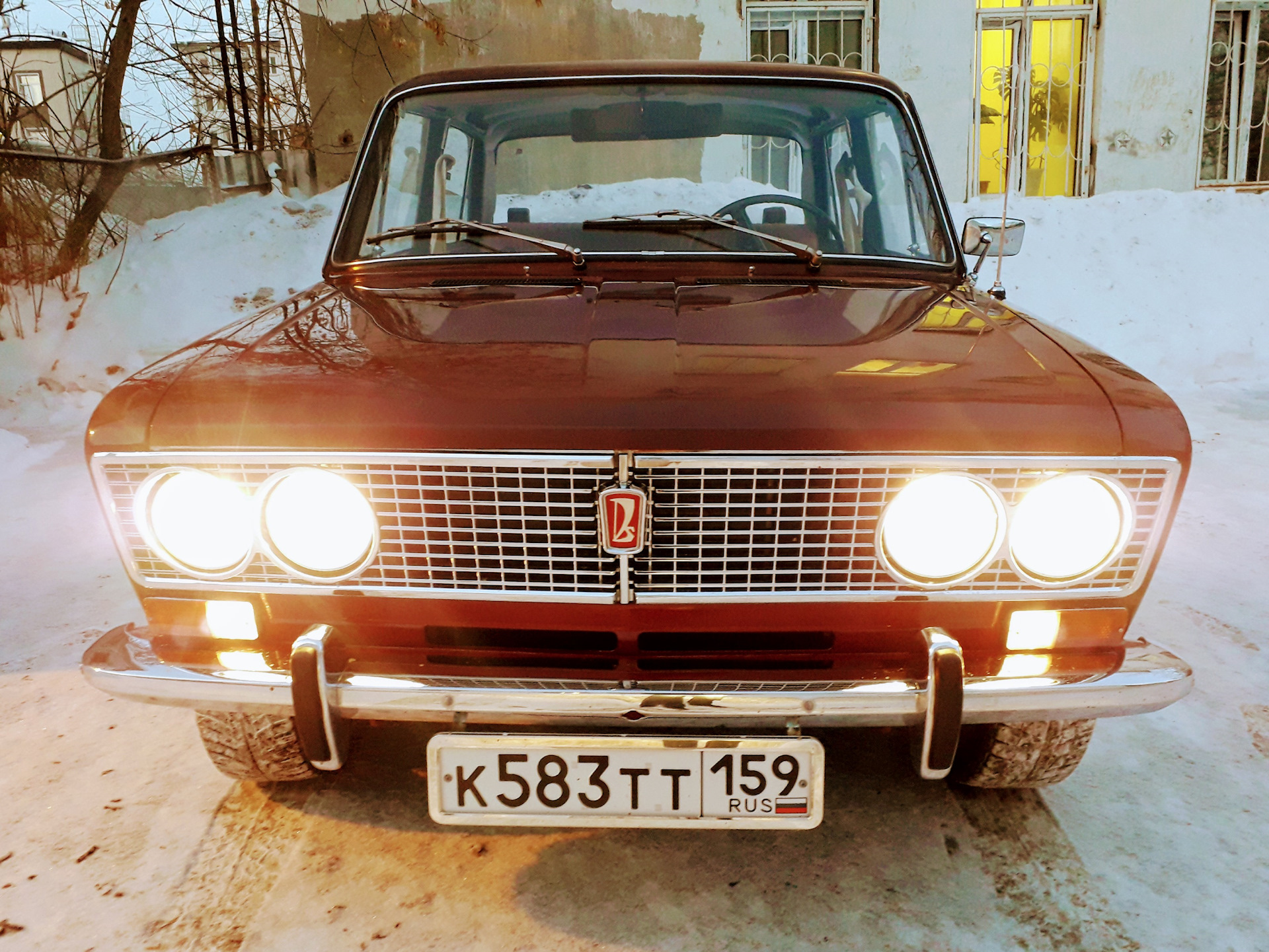 Все 4 фары горят одновременно! — Lada 21031, 1,5 л, 1975 года | стайлинг |  DRIVE2