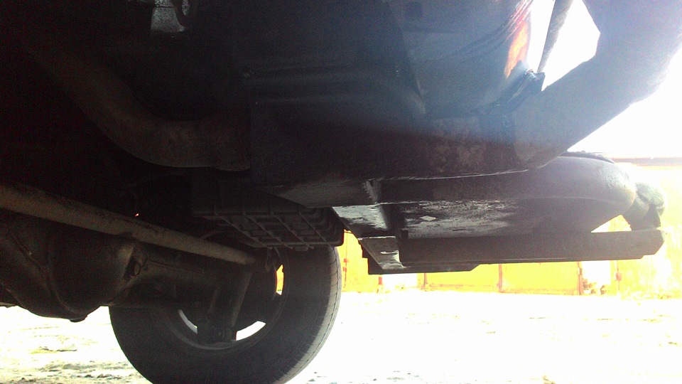 Устройство фаркопа (причала для чайников)) — KIA Sportage (1G), 2 л ...