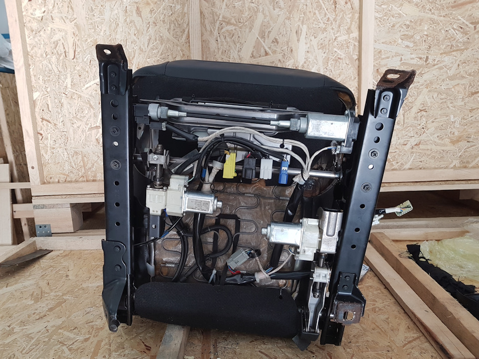 Ремонт электропривода сиденья — Subaru Outback (BP), 3 л, 2007 года ...