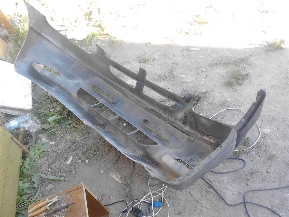 Бампер — Chrysler Voyager (3G), 2,4 л, 1997 года | своими руками | DRIVE2