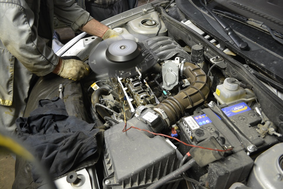 11* Регулировка клапанов 01.08.15 — Lada Гранта лифтбек, 1,6 л, 2014 ...