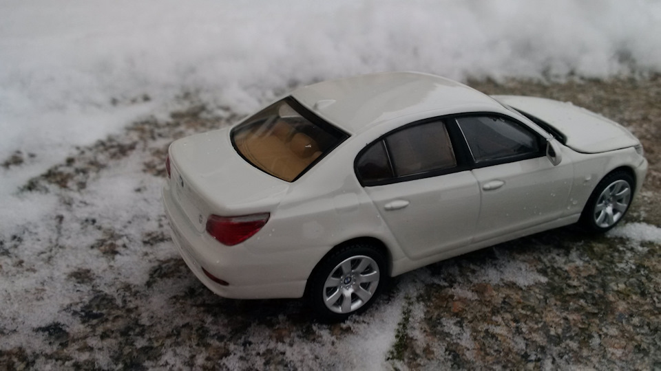 Фото в бортжурнале BMW 5 series (E60)