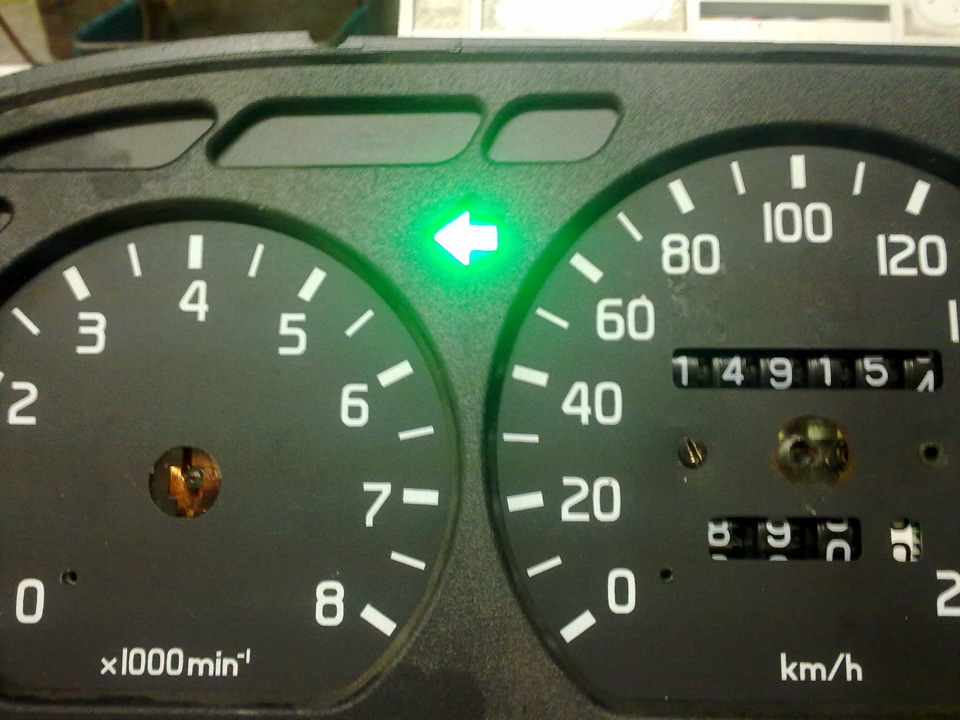 LED подсветка приборки. — ГАЗ 3110, 2,4 л, 1999 года | тюнинг | DRIVE2