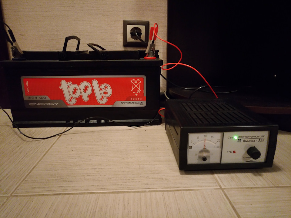 Первая зарядка аккумулятора — Volkswagen Touareg (1G), 3,2 л., 2003 ...