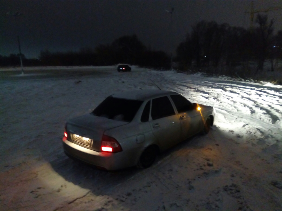 Замена тросов стояночного тормоза — Lada Приора седан, 1,6 л, 2007 года ...