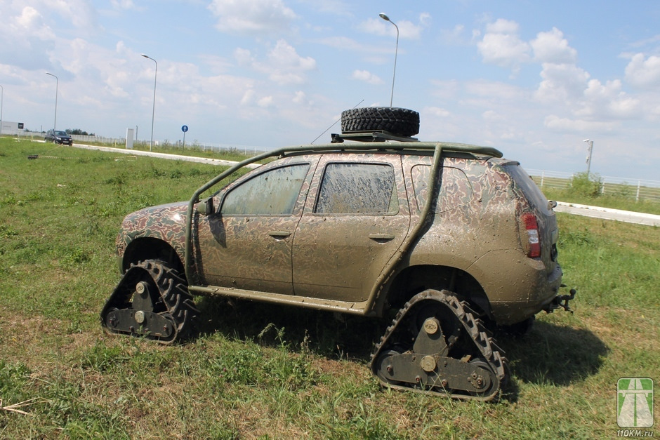 Renault Duster на гусеницах