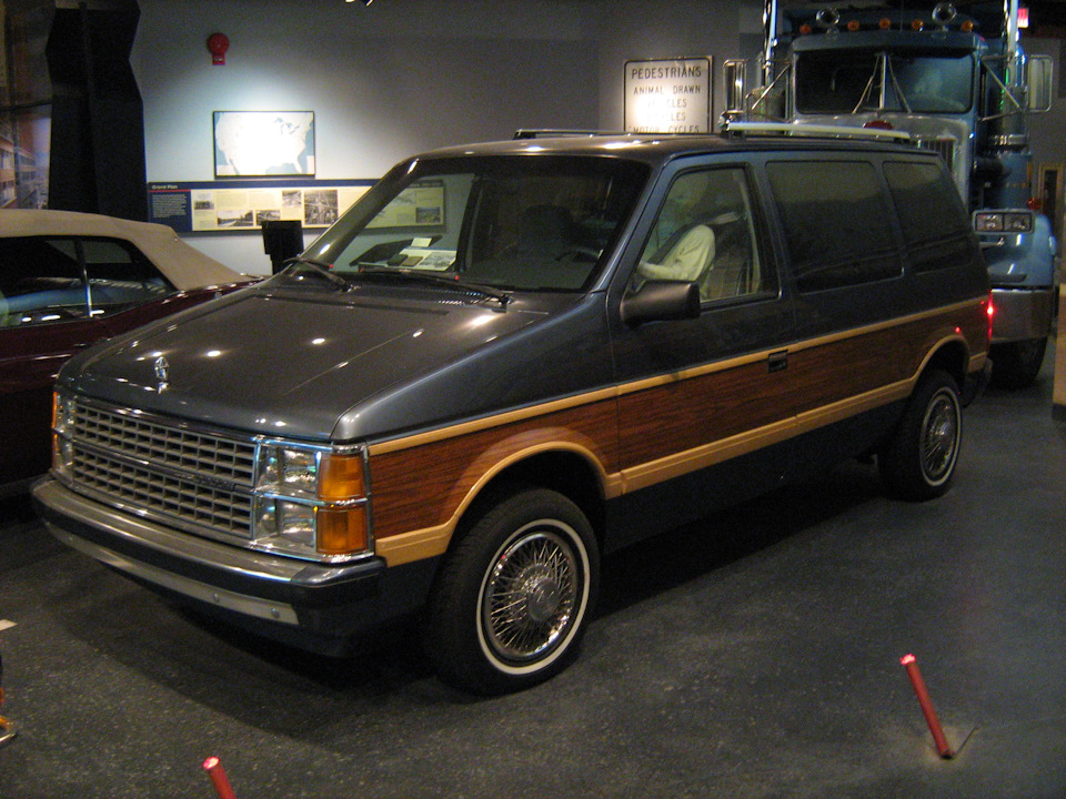 dodge caravan 1990