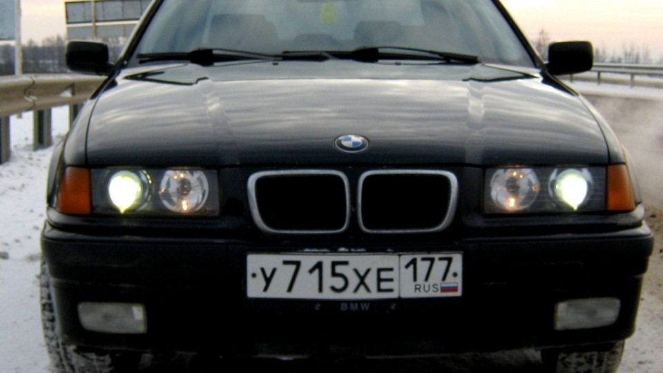 BMW 3 series Чёрный седан