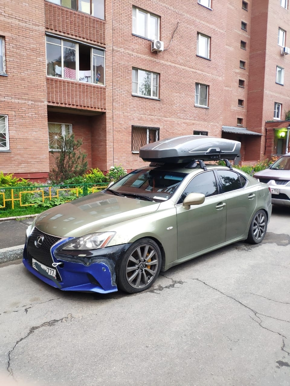 Lexus is 250 багажник