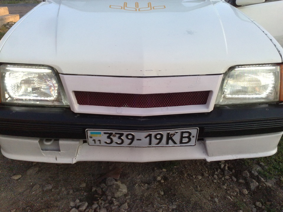 Диоды в фары. — Opel Ascona C, 1,8 л, 1986 года | стайлинг | DRIVE2