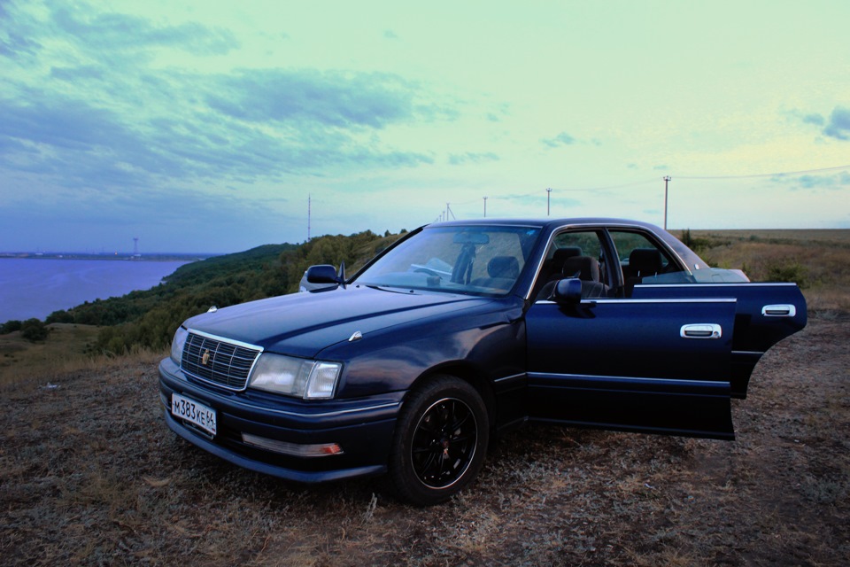 toyota crown 151