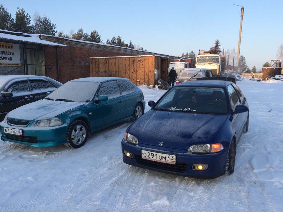 Накладка под номер — Honda Civic Hatchback (6G), 1,6 л, 1997 года ...